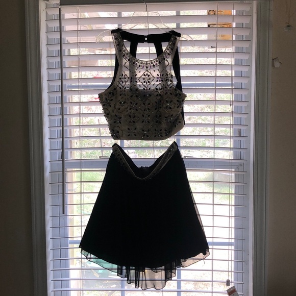 Two piece dress - Picture 1 of 4